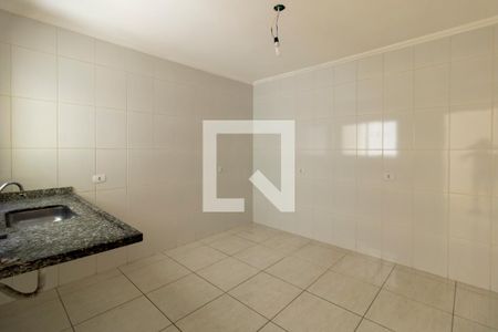 Casa de condomínio para alugar com 45m², 2 quartos e 2 vagas Casa de condomínio para alugar com 45m², 2 quartos e 2 vagasCozinha