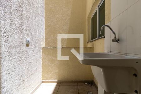 Casa de condomínio para alugar com 45m², 2 quartos e 2 vagas Casa de condomínio para alugar com 45m², 2 quartos e 2 vagasÁrea de Serviço