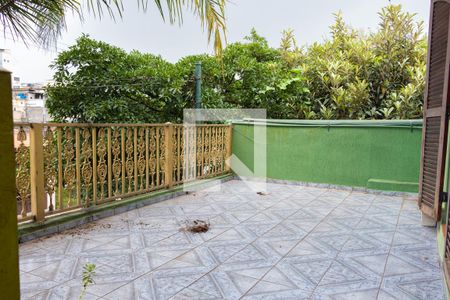 Casa para alugar com 350m², 3 quartos e 3 vagas Casa para alugar com 350m², 3 quartos e 3 vagasTerraço - Varanda