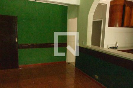 Casa para alugar com 350m², 3 quartos e 3 vagas Casa para alugar com 350m², 3 quartos e 3 vagasCozinha