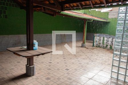 Casa para alugar com 350m², 3 quartos e 3 vagas Casa para alugar com 350m², 3 quartos e 3 vagasSalão de festas