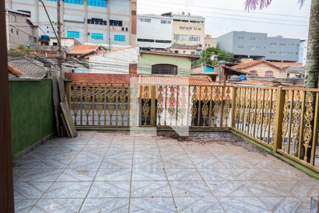 Casa para alugar com 350m², 3 quartos e 3 vagas Casa para alugar com 350m², 3 quartos e 3 vagasTerraço - Varanda