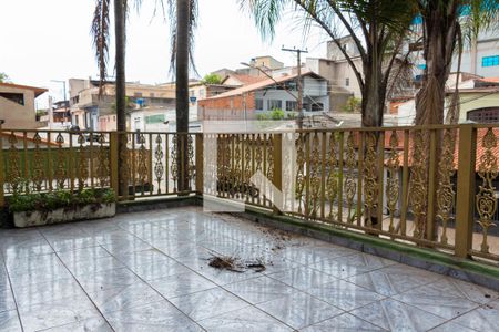 Casa para alugar com 350m², 3 quartos e 3 vagas Casa para alugar com 350m², 3 quartos e 3 vagasTerraço - Varanda