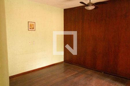 Casa para alugar com 350m², 3 quartos e 3 vagas Casa para alugar com 350m², 3 quartos e 3 vagasSuíte 3