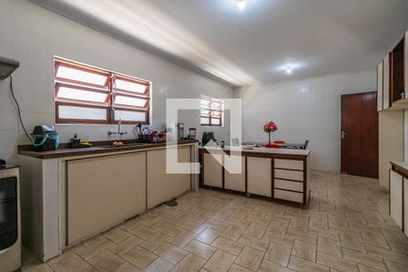 Casa de condomínio à venda com 408m², 4 quartos e 4 vagasCozinha