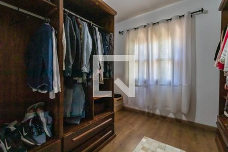 Casa de condomínio à venda com 408m², 4 quartos e 4 vagasQuarto 1