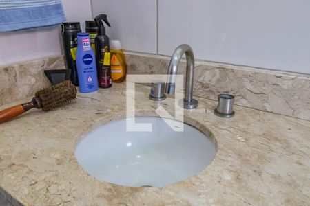 Casa de condomínio à venda com 408m², 4 quartos e 4 vagasBanheiro da Suíte 2