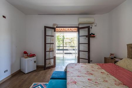 Casa de condomínio à venda com 408m², 4 quartos e 4 vagasSuíte 1