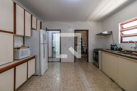 Casa de condomínio à venda com 408m², 4 quartos e 4 vagasCozinha