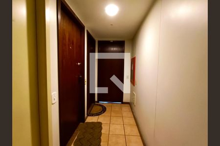 Apartamento à venda com 84m², 2 quartos e 2 vagasHall