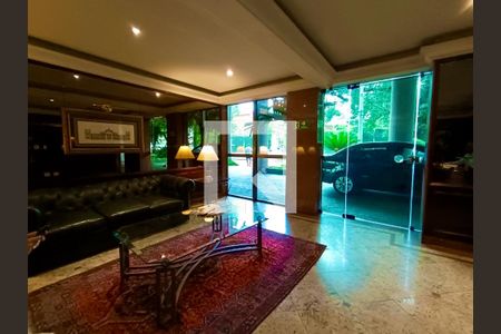 Apartamento à venda com 84m², 2 quartos e 2 vagasPortaria