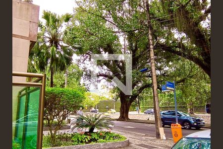 Apartamento à venda com 84m², 2 quartos e 2 vagasVista da Rua