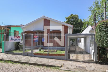Casa à venda com 148m², 3 quartos e 2 vagasFachada