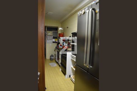 Cozinha de apartamento à venda com 4 quartos, 98m² em Água Verde, Curitiba