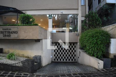 Fachada do prédio de apartamento à venda com 4 quartos, 98m² em Água Verde, Curitiba