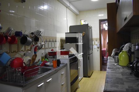 Apartamento à venda com 98m², 4 quartos e 1 vagaCozinha