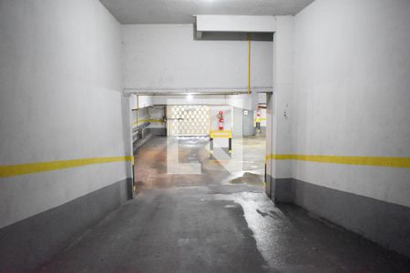 Garagem de apartamento à venda com 4 quartos, 98m² em Água Verde, Curitiba