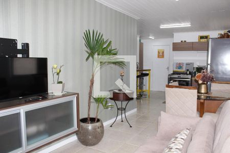 Sala de casa à venda com 3 quartos, 99m² em Espírito Santo, Porto Alegre