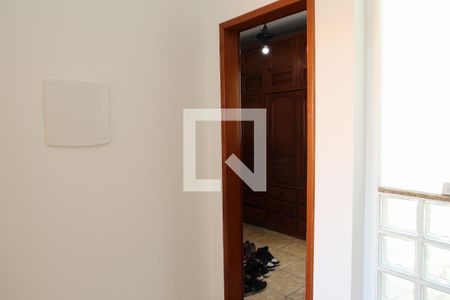 Casa à venda com 180m², 3 quartos e 1 vagaHall (2º Andar)