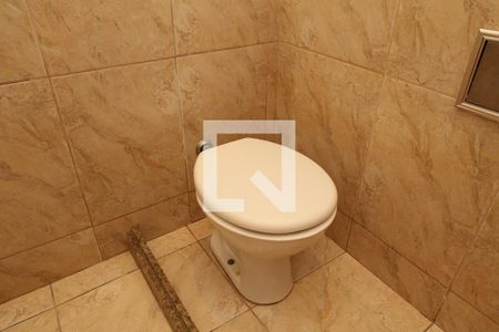 Casa à venda com 180m², 3 quartos e 1 vagaLavabo (1º Andar)