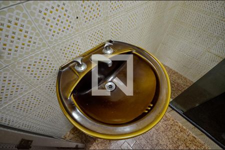 Casa para alugar com 40m², 2 quartos e 1 vaga Casa para alugar com 40m², 2 quartos e 1 vagaBanheiro