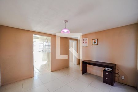 Sala de apartamento para alugar com 1 quarto, 47m² em Rubem Berta, Porto Alegre