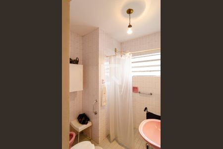 Casa à venda com 129m², 3 quartos e 2 vagas Casa à venda com 129m², 3 quartos e 2 vagasBanheiro da Suíte