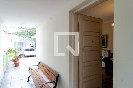 Casa à venda com 129m², 3 quartos e 2 vagas Casa à venda com 129m², 3 quartos e 2 vagasEntrada