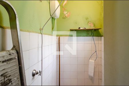 Casa à venda com 129m², 3 quartos e 2 vagas Casa à venda com 129m², 3 quartos e 2 vagasBanheiro de Serviço