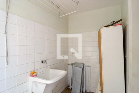 Casa à venda com 129m², 3 quartos e 2 vagas Casa à venda com 129m², 3 quartos e 2 vagasLavanderia