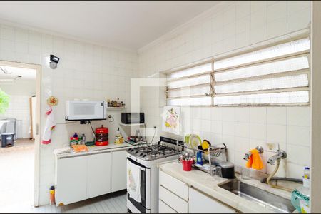 Casa à venda com 129m², 3 quartos e 2 vagas Casa à venda com 129m², 3 quartos e 2 vagasCozinha