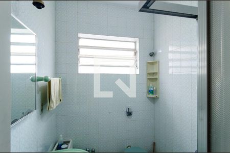 Casa à venda com 129m², 3 quartos e 2 vagas Casa à venda com 129m², 3 quartos e 2 vagasBanheiro Social