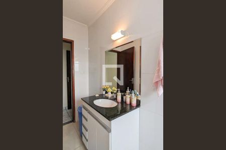 Banheiro do Quarto 1 de apartamento para alugar com 2 quartos, 120m² em Jardim Calux, São Bernardo do Campo