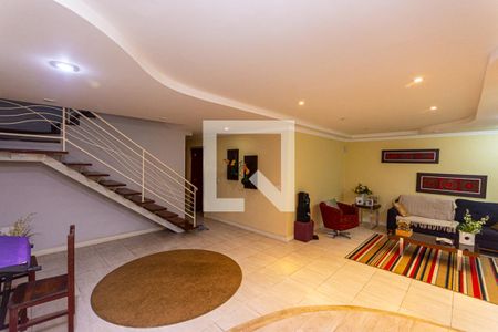 Sala de casa à venda com 5 quartos, 240m² em Piratininga, Niterói