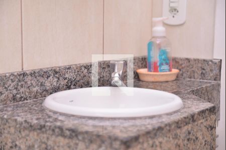 Apartamento à venda com 55m², 2 quartos e 2 vagasBanheiro Social