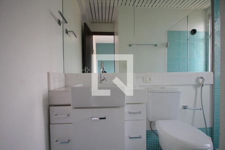 Banheiro da Suíte de apartamento à venda com 1 quarto, 38m² em Funcionários, Belo Horizonte