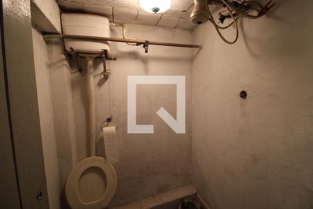 Banheiro 2 de casa para alugar com 2 quartos, 153m² em Vila Ester (zona Norte), São Paulo