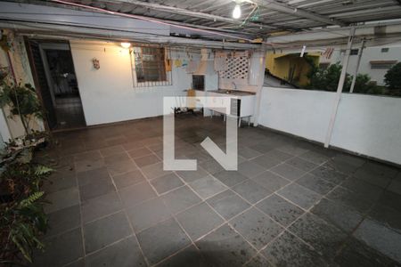 Casa para alugar com 153m², 2 quartos e sem vagaQuintal