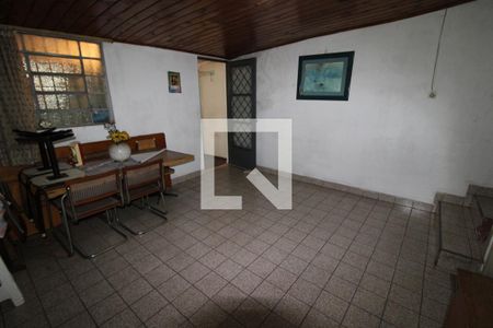 Casa para alugar com 153m², 2 quartos e sem vagaÁrea de Serviço