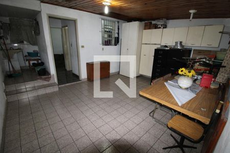 Casa para alugar com 153m², 2 quartos e sem vagaÁrea de Serviço