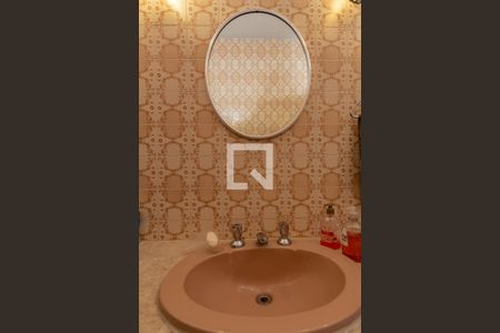 Casa à venda com 641m², 5 quartos e 10 vagasBanheiro Social