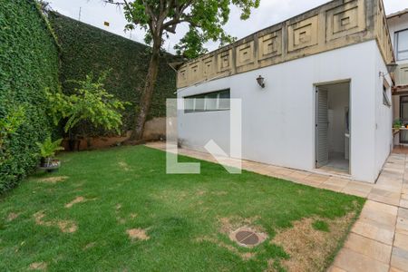 Casa à venda com 641m², 5 quartos e 10 vagasPiscina - Jardim