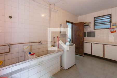 Casa à venda com 641m², 5 quartos e 10 vagasÁrea de Serviço