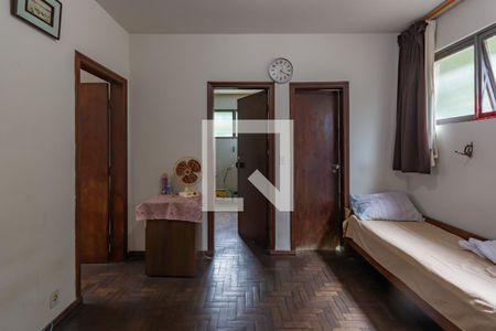 Casa à venda com 641m², 5 quartos e 10 vagasQuarto de Serviço 1