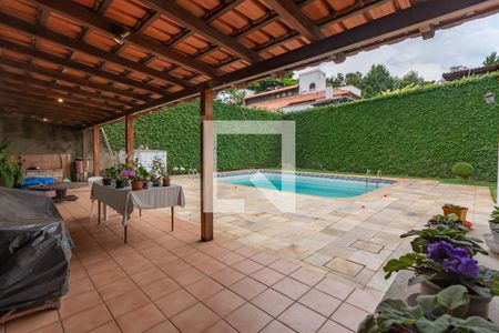 Casa à venda com 641m², 5 quartos e 10 vagasPiscina