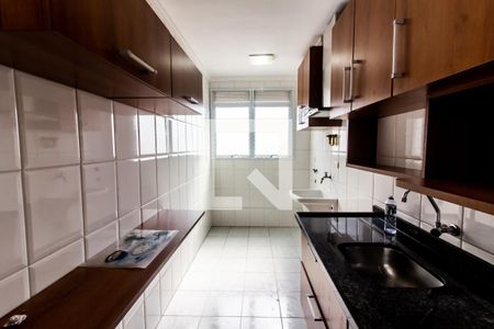 Cozinha de apartamento à venda com 2 quartos, 55m² em Jardim Ester Yolanda, São Paulo