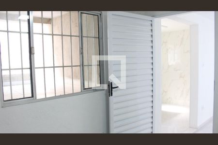Quarto 2 de casa para alugar com 2 quartos, 60m² em Parque Peruche, São Paulo