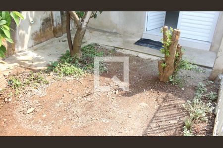 Quintal de casa para alugar com 2 quartos, 60m² em Parque Peruche, São Paulo