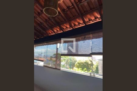 Casa à venda com 2 quartos, 200m² em Vila Carrao, São Paulo