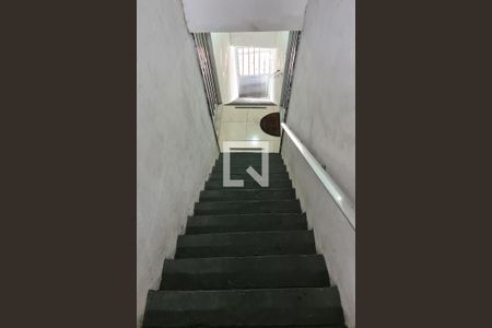 Apartamento à venda com 30m², 1 quarto e sem vagaEscada